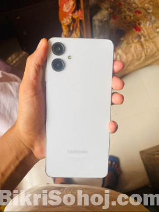 Samsung Galaxy A06